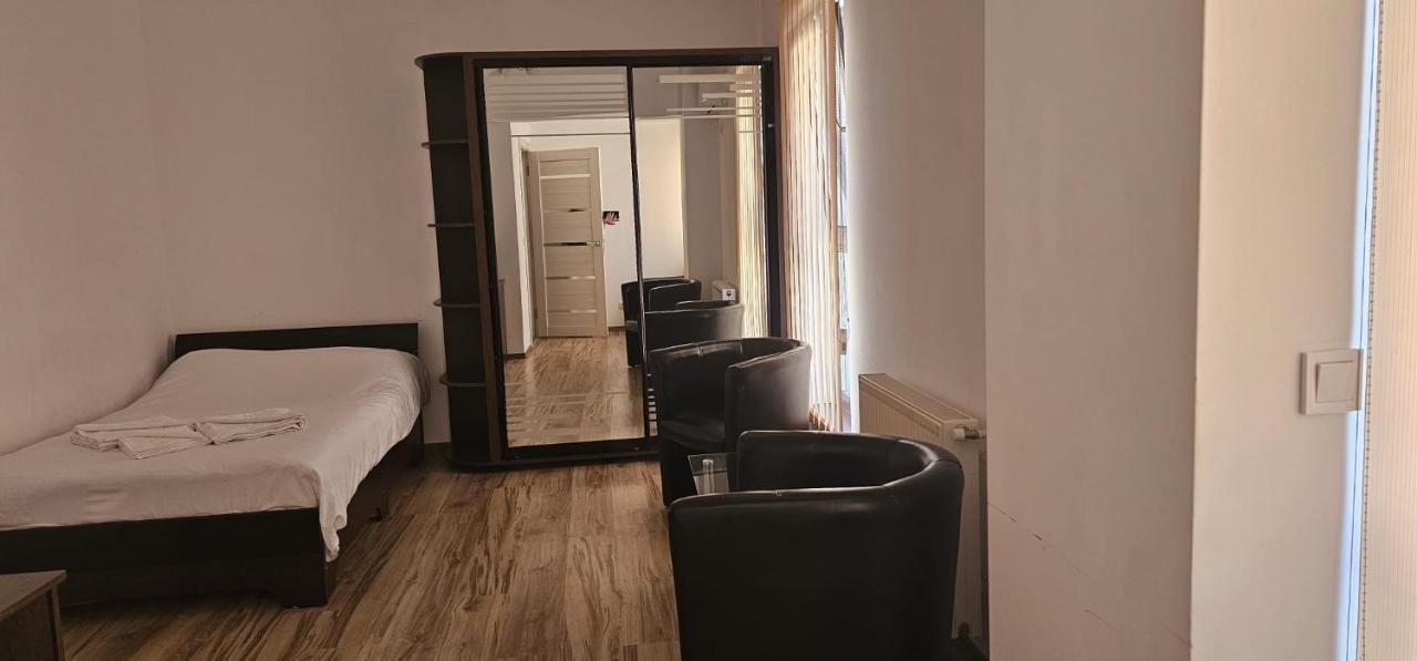 Astero Apartments Premium Accomodation Iasi Exteriör bild